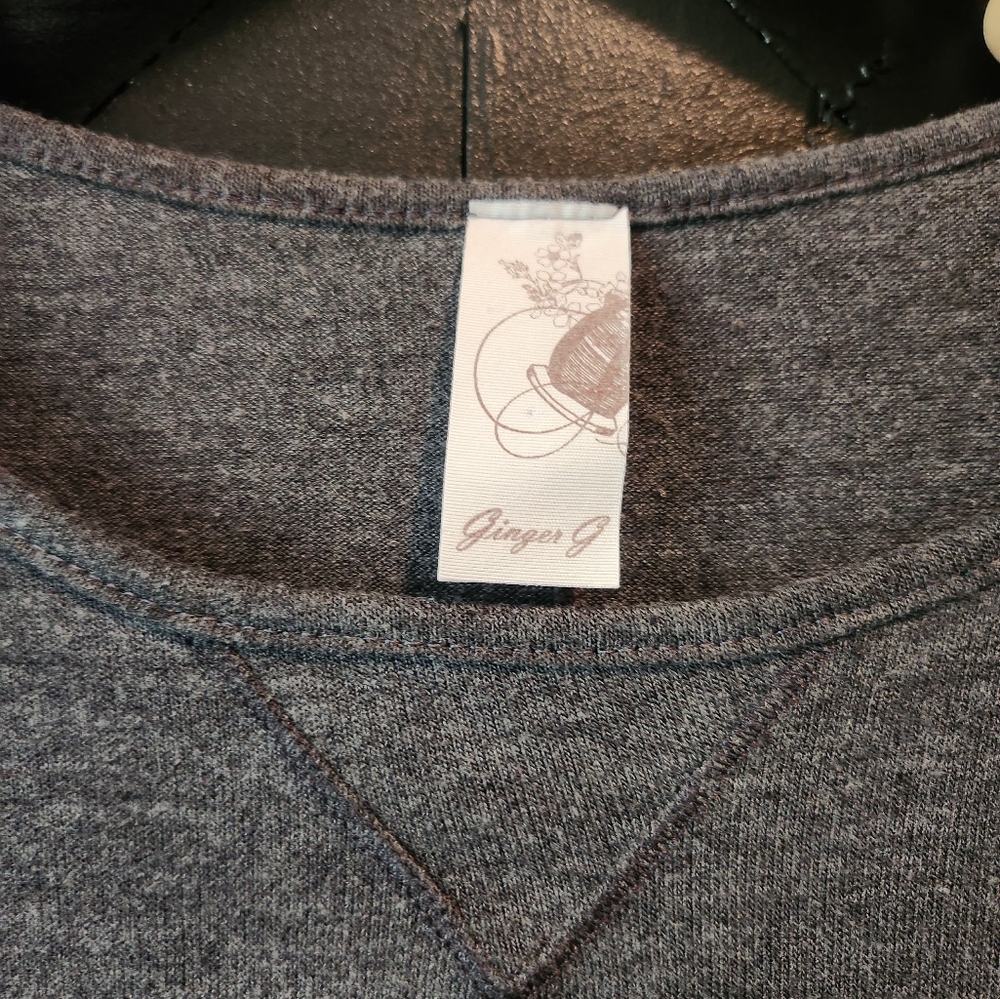 Women's Ginger G Gray Boxy Top~size M - Picture 3 of 7